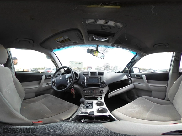 2013 Toyota Highlander with VIN 5TDZK3EH8DS142438, listed as a IAAI auction lot 41457469 with 165,347 mi miles. Bid and sale history available at carsss.com. Image 19.