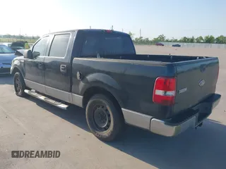 2005 Ford F-150 XLT z VIN 1FTRW12W65FA87713, wystawiony jako IAAI lot #42022705 z przebiegiem 197 781 mil mil oraz . Historia ofert i sprzedaży dostępna na DreamBid. Obrazek 3.