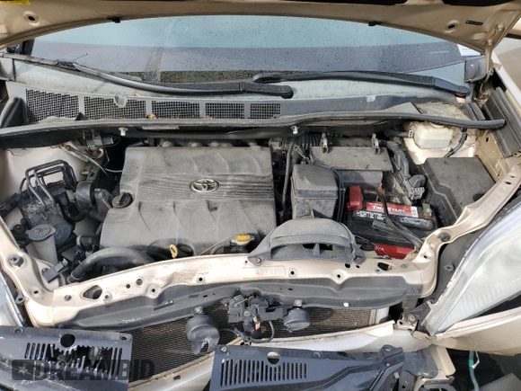 2014 Toyota Sienna LE AAS z VIN 5TDKK3DC2ES444056, wystawiony jako Copart lot #54064405 z przebiegiem 146 550 mil mil oraz Szkoda całkowita • Salvage title. Historia ofert i sprzedaży dostępna na DreamBid. Obrazek 12.