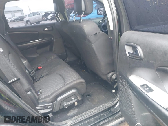 2014 Dodge Journey SE with VIN 3C4PDCAB8ET151666, listed as a IAAI auction lot 41721164 with 262,991 mi miles and . Bid and sale history available at carsss.com. Image 8.