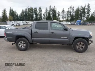 2013 Toyota Tacoma with VIN 3TMLU4EN5DM113393, listed as a IAAI auction lot 42003883 with 288,889 mi miles and . Bid and sale history available at carsss.com. Image 14.