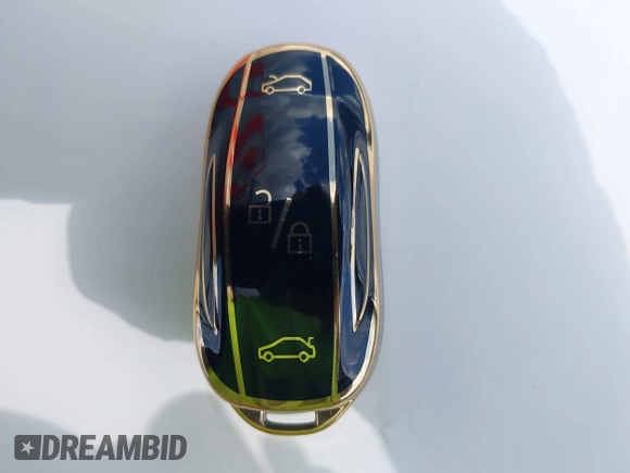 2019 Tesla Model X 75D with VIN 5YJXCBE21KF180203, listed as a IAAI auction lot 42190255 with 114,294 mi miles and . Bid and sale history available at DreamBid. Image 11.