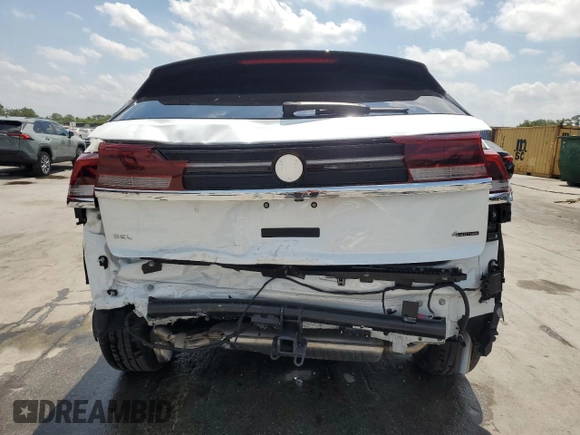 2024 Volkswagen Atlas SEL R-Line with VIN 1V2AE2CA9RC251776, listed as a Copart auction lot 56963285 with 11,137 mi miles and Salvage title. Bid and sale history available at DreamBid. Image 6.