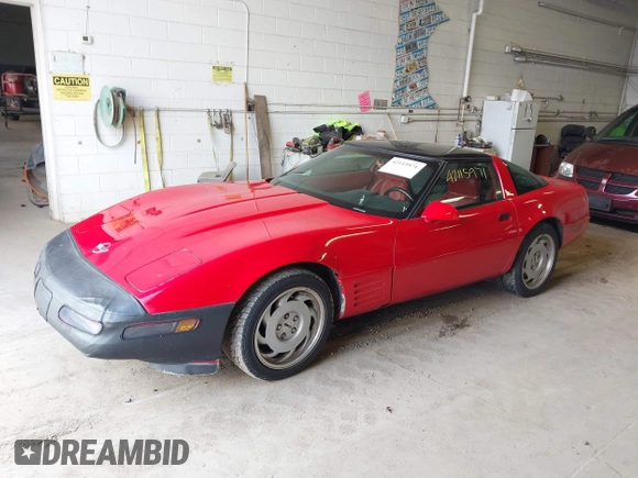 1992 Chevrolet Corvette with VIN 1G1YY23P1N5108131, listed as a IAAI auction lot 42115971 with 132,210 mi miles. Bid and sale history available at carsss.com. Image 2.