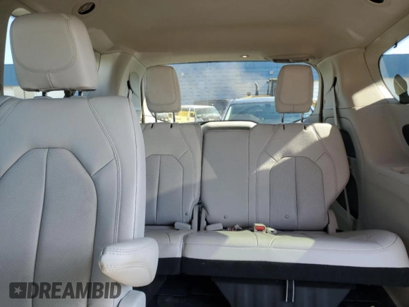 2021 Chrysler Pacifica Touring L with VIN 2C4RC3BG6MR591750, listed as a Copart auction lot 50486005 with 16,834 mi miles and Clean title. Bid and sale history available at DreamBid. Image 10.
