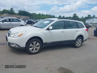 2012 Subaru Outback 2.5i z VIN 4S4BRBAC1C3296230, wystawiony jako IAAI lot #42635000 z przebiegiem 209 720 mil mil oraz . Historia ofert i sprzedaży dostępna na DreamBid. Obrazek 14.