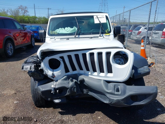 2020 Jeep Wrangler Unlimited Sport Altitude with VIN 1C4HJXDG7LW212475, listed as a IAAI auction lot 41990654 with 53,079 mi miles. Bid and sale history available at carsss.com. Image 12.