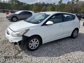 2014 Hyundai Accent GS with VIN KMHCT5AE1EU145619, listed as a Copart auction lot 43746195 with 121,357 mi miles and Salvage Title. Bid and sale history available at carsss.com. Image 1.