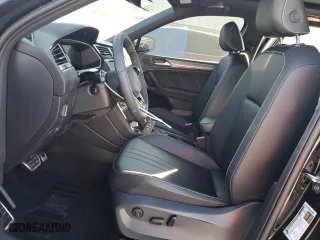 2024 Volkswagen Tiguan SE R-Line Black with VIN 3VVCB7AX0RM090094, listed as a Copart auction lot 42356495 with 2,604 mi miles and Salvage Title. Bid and sale history available at carsss.com. Image 7.