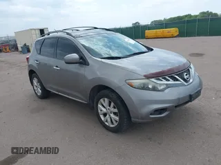 2012 Nissan Murano SV z VIN JN8AZ1MW9CW206857, wystawiony jako IAAI lot #42401805 z przebiegiem 161 264 mil mil oraz . Historia ofert i sprzedaży dostępna na DreamBid. Obrazek 1.