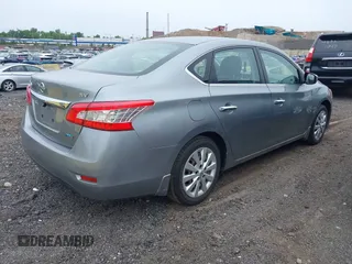 2013 Nissan Sentra SR z VIN 3N1AB7AP6DL691565, wystawiony jako IAAI lot #42371043 z przebiegiem 90 698 mil mil oraz . Historia ofert i sprzedaży dostępna na DreamBid. Obrazek 4.