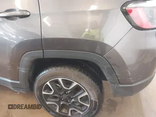 2021 Jeep Compass Trailhawk с VIN 3C4NJDDB7MT564422, выставлен на аукционе IAAI как лот 41611162 с пробегом 84 029 миль миль и . История ставок и продаж доступна на DreamBid. Изображение 19.