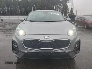 2020 Kia Sportage LX z VIN KNDPMCAC6L7650962, wystawiony jako Copart lot #42607465 z przebiegiem 56 021 mil mil oraz Szkoda całkowita • Salvage title. Historia ofert i sprzedaży dostępna na DreamBid. Obrazek 5.