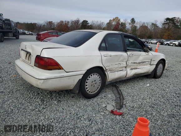 1996 Acura RL with VIN JH4KA9652TC000077, listed as a Copart auction lot 82430394 with 201,807 mi miles and Salvage Title. Bid and sale history available at carsss.com. Image 3.