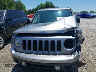 2016 Jeep Patriot Latitude with VIN 1C4NJRFB3GD646779, listed as a IAAI auction lot 42541396 with 135,094 mi miles and . Bid and sale history available at DreamBid. Image 12.