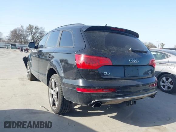 2014 Audi Q7 3.0T Premium with VIN WA1CGAFE2ED010007, listed as a IAAI auction lot 41751305 with 120,524 mi miles. Bid and sale history available at carsss.com. Image 3.