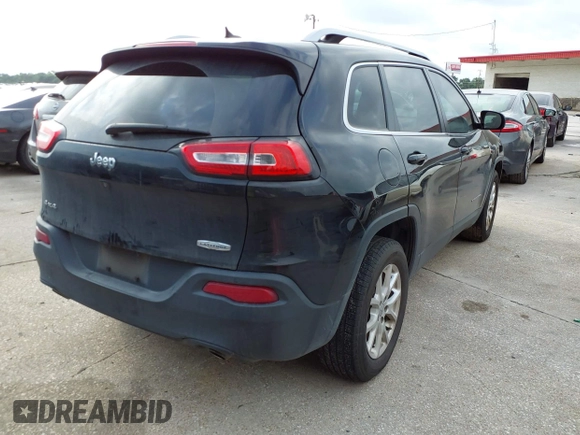 2014 Jeep Cherokee Latitude with VIN 1C4PJMCS5EW294743, listed as a IAAI auction lot 42098992 with 185,814 mi miles. Bid and sale history available at carsss.com. Image 4.