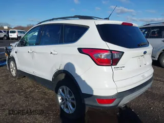 2017 Ford Escape SE with VIN 1FMCU9GD5HUE00425, listed as a IAAI auction lot 41843115 with 64,896 mi miles. Bid and sale history available at carsss.com. Image 19.