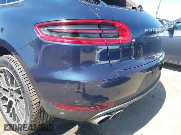 2016 Porsche Macan S with VIN WP1AB2A57GLB45998, listed as a IAAI auction lot 42625580 with 48,439 mi miles and . Bid and sale history available at DreamBid. Image 6.