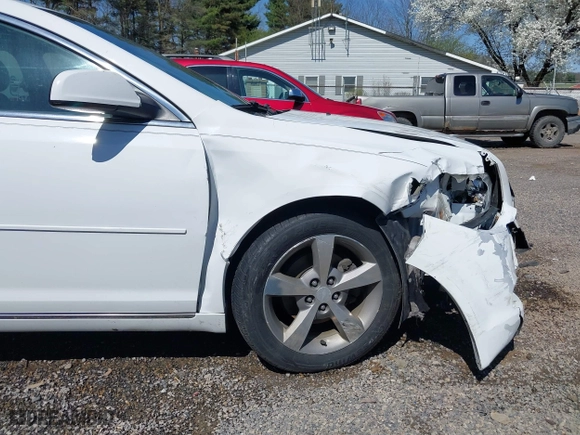 2012 Chevrolet Malibu LT w/2LT with VIN 1G1ZD5EU8CF374841, listed as a IAAI auction lot 41983141 with 196,174 mi miles. Bid and sale history available at carsss.com. Image 17.