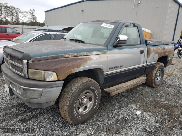 1995 Dodge Ram 1500 with VIN 1B7HF16Z7SS309811, listed as a Copart auction lot 76067494 with 134,643 mi miles and Salvage Title. Bid and sale history available at carsss.com. Image 1.