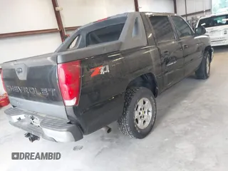 2004 Chevrolet Avalanche Z71 with VIN 3GNEK12T84G135720, listed as a IAAI auction lot 42435299 with 184,802 mi miles and . Bid and sale history available at DreamBid. Image 4.