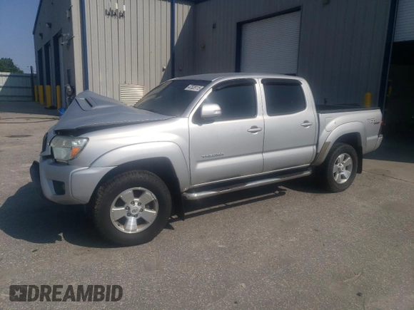 2013 Toyota Tacoma PreRunner z VIN 3TMJU4GN7DM155651, wystawiony jako Copart lot #47528115 z przebiegiem 195 328 mil mil oraz Szkoda całkowita • Salvage title. Historia ofert i sprzedaży dostępna na DreamBid. Obrazek 1.
