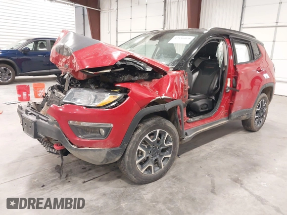 2021 Jeep Compass Trailhawk z VIN 3C4NJDDBXMT586981, wystawiony jako IAAI lot #42116028 z przebiegiem 70 317 mil mil oraz . Historia ofert i sprzedaży dostępna na DreamBid. Obrazek 18.