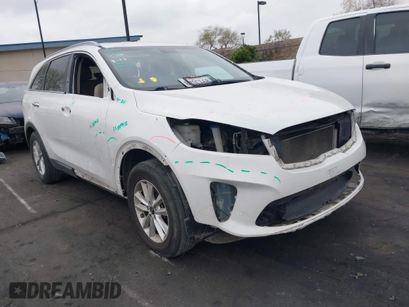 2019 Kia Sorento L with VIN 5XYPG4A3XKG590330, listed as a IAAI auction lot 42060716 with Not Provided miles. Bid and sale history available at carsss.com. Image 1.