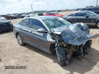 2019 Volkswagen Jetta S z VIN 3VWC57BU7KM189962, wystawiony jako IAAI lot #42722804 z przebiegiem 54 552 mil mil oraz . Historia ofert i sprzedaży dostępna na DreamBid. Obrazek 1.