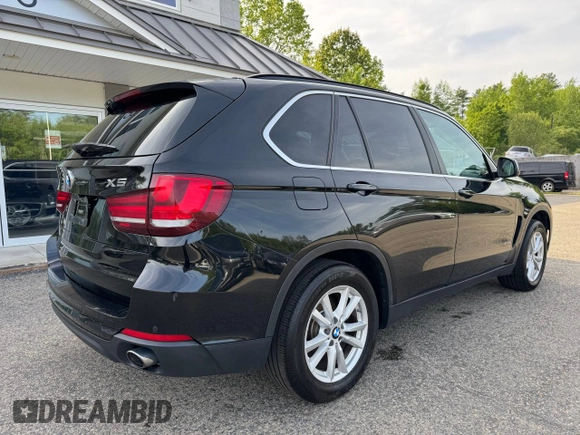 2015 BMW X5 xDrive35i z VIN 5UXKR0C56F0P07620, wystawiony jako Copart lot #59044735 z przebiegiem 224 351 mil mil oraz Czysty tytuł • Clean title. Historia ofert i sprzedaży dostępna na DreamBid. Obrazek 4.