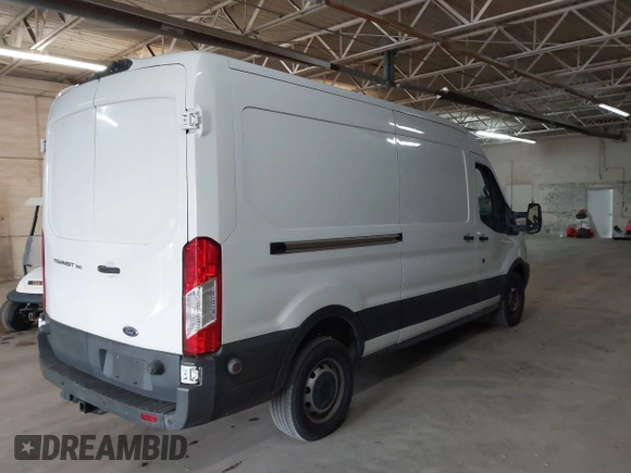 2018 Ford Transit with VIN 1FTBW2CM4JKA88252, listed as a IAAI auction lot 42058971 with 63,456 mi miles and . Bid and sale history available at carsss.com. Image 4.