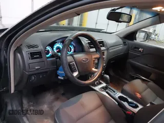 2010 Ford Fusion SE z VIN 3FAHP0HA5AR376700, wystawiony jako IAAI lot #42260240 z przebiegiem 98 509 mil mil oraz . Historia ofert i sprzedaży dostępna na DreamBid. Obrazek 13.