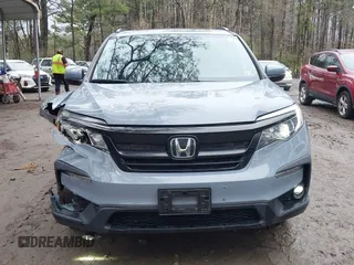 2022 Honda Pilot Special Edition with VIN 5FNYF5H20NB026028, listed as a IAAI auction lot 41801710 with 25,717 mi miles and . Bid and sale history available at carsss.com. Image 6.