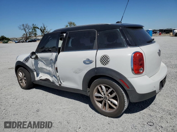 2011 MINI Countryman with VIN WMWZB3C55BWM00224, listed as a Copart auction lot 51319055 with 182,840 mi miles and Non Repairable. Bid and sale history available at DreamBid. Image 2.