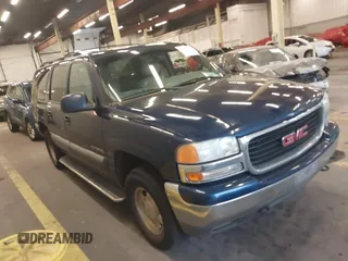 2000 GMC Yukon XL SLT with VIN 3GKFK16T3YG135321, listed as a IAAI auction lot 40952741 with 204,820 mi miles. Bid and sale history available at carsss.com. Image 1.