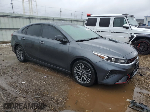 2022 Kia Forte GT-Line with VIN 3KPF54AD6NE439819, listed as a Copart auction lot 48334985 with 64,393 mi miles and Salvage Title. Bid and sale history available at carsss.com. Image 4.