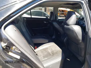 2017 Toyota Camry XLE z VIN 4T1BF1FK6HU370827, wystawiony jako IAAI lot #41870412 z przebiegiem 95 975 mil mil oraz . Historia ofert i sprzedaży dostępna na DreamBid. Obrazek 8.