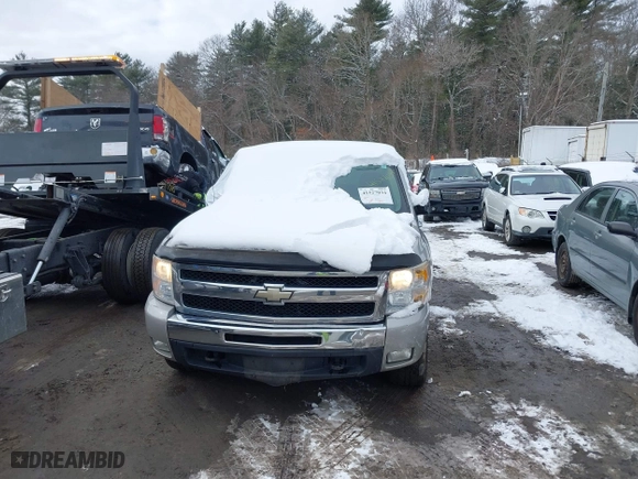 2009 Chevrolet Silverado 1500 LT with VIN 2GCEK29J091115058, listed as a IAAI auction lot 41527034 with 197,350 mi miles. Bid and sale history available at carsss.com. Image 12.