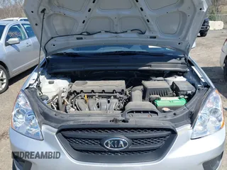2009 Kia Rondo LX with VIN KNAFG529297274333, listed as a IAAI auction lot 41930091 with 45,960 mi miles. Bid and sale history available at carsss.com. Image 10.