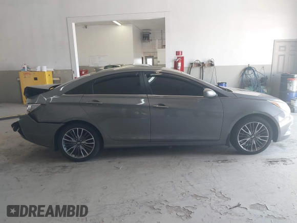 2013 Hyundai Sonata GLS with VIN 5NPEB4AC9DH608642, listed as a IAAI auction lot 42003556 with 105,448 mi miles and . Bid and sale history available at carsss.com. Image 13.
