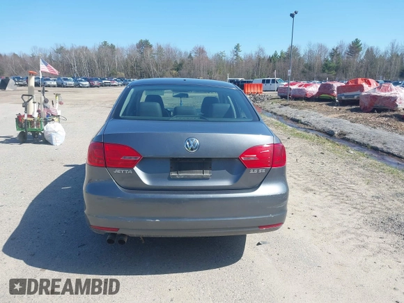 2012 Volkswagen Jetta Sedan SE w/Convenience PZEV with VIN 3VWDP7AJ6CM304557, listed as a IAAI auction lot 42142535 with 169,922 mi miles. Bid and sale history available at carsss.com. Image 15.