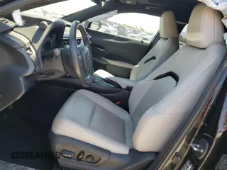 2019 Lexus UX 200 with VIN JTHY3JBHXK2017333, listed as a Copart auction lot 58220535 with 64,044 mi miles and Salvage title. Bid and sale history available at DreamBid. Image 7.