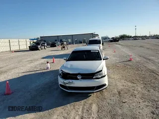 2014 Volkswagen Jetta TDI w/Premium with VIN 3VW3L7AJ3EM418221, listed as a Copart auction lot 81788464 with 151,875 mi miles and Salvage title. Bid and sale history available at DreamBid. Image 13.
