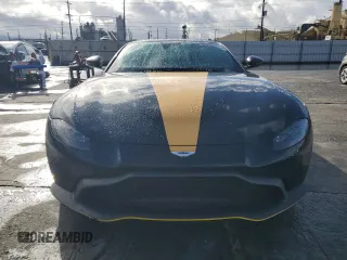 2020 Aston Martin Vantage z VIN SCFSMGAW4LGN03942, wystawiony jako Copart lot #49004855 z przebiegiem 42 583 mil mil oraz Szkody całkowita. Historia ofert i sprzedaży dostępna na DreamBid. Obrazek 5.