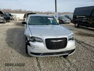 2019 Chrysler 300 Touring with VIN 2C3CCAAG2KH654488, listed as a Copart auction lot 49056915 with 72,227 mi miles and Salvage Title. Bid and sale history available at carsss.com. Image 13.