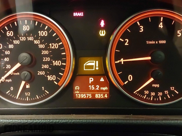 2007 BMW 3 Series 328xi с VIN WBAVC93537KX53235, выставлен на аукционе IAAI как лот 42859757 с пробегом 139 575 миль миль и . История ставок и продаж доступна на DreamBid. Изображение 7.