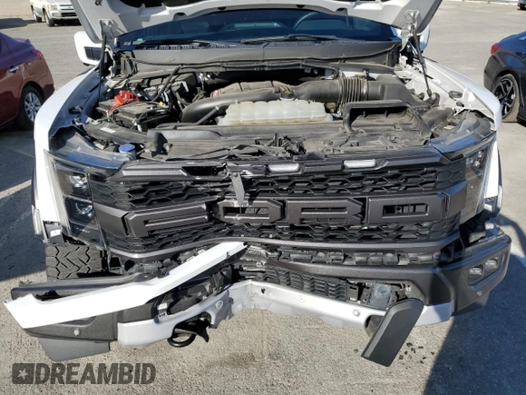 2022 Ford F-150 Raptor with VIN 1FTFW1RG4NFB63687, listed as a Copart auction lot 87479684 with 32,921 mi miles and Salvage Title. Bid and sale history available at carsss.com. Image 11.