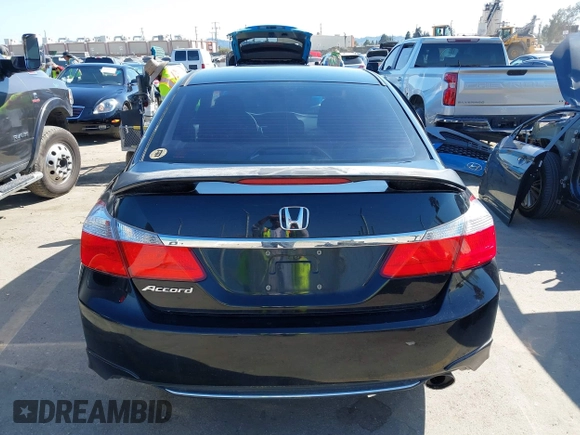 2013 Honda Accord LX z VIN 1HGCR2F34DA063328, wystawiony jako IAAI lot #41851912 z przebiegiem 152 014 mil mil oraz . Historia ofert i sprzedaży dostępna na DreamBid. Obrazek 16.