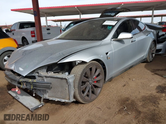 2014 Tesla Model S 60 with VIN 5YJSA1H17EFP35351, listed as a IAAI auction lot 41558434 with 151,002 mi miles and . Bid and sale history available at DreamBid. Image 20.